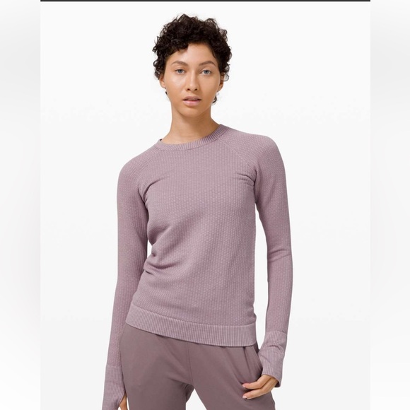 lululemon athletica Tops - Lululemon Rest Less
Pullover Bubble Dot Violet Verbena Sz 4